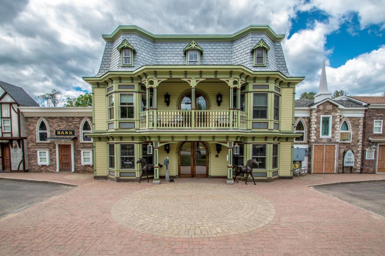 | Adventure Suites