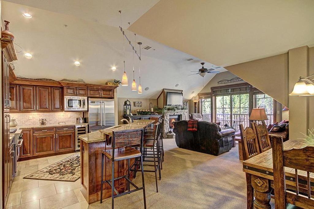  | Crystal Peak Penthouse