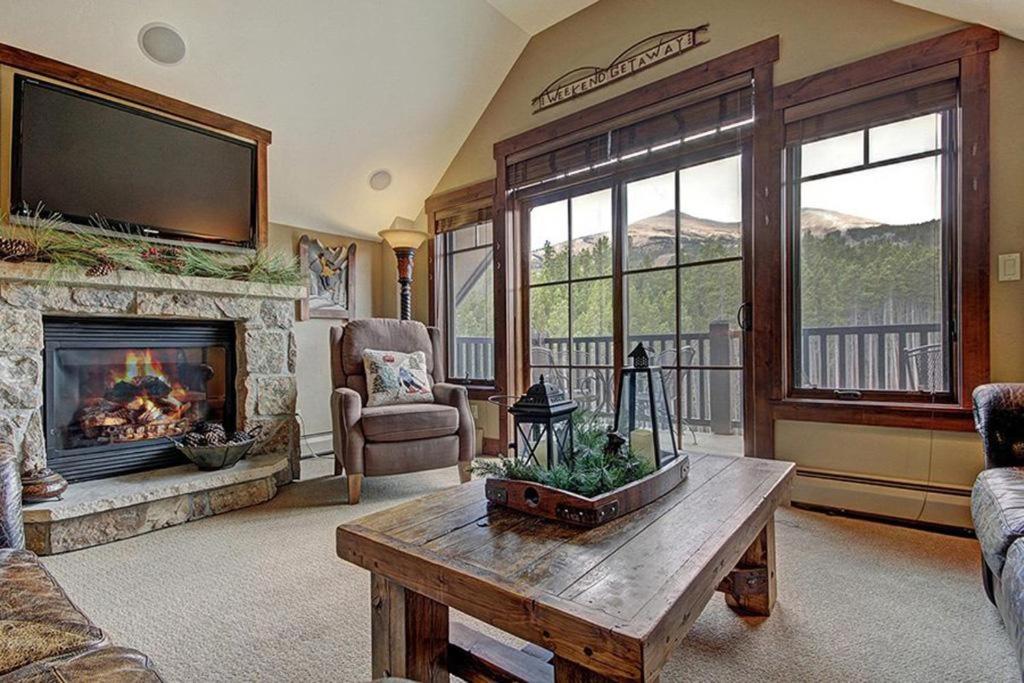 | Crystal Peak Penthouse