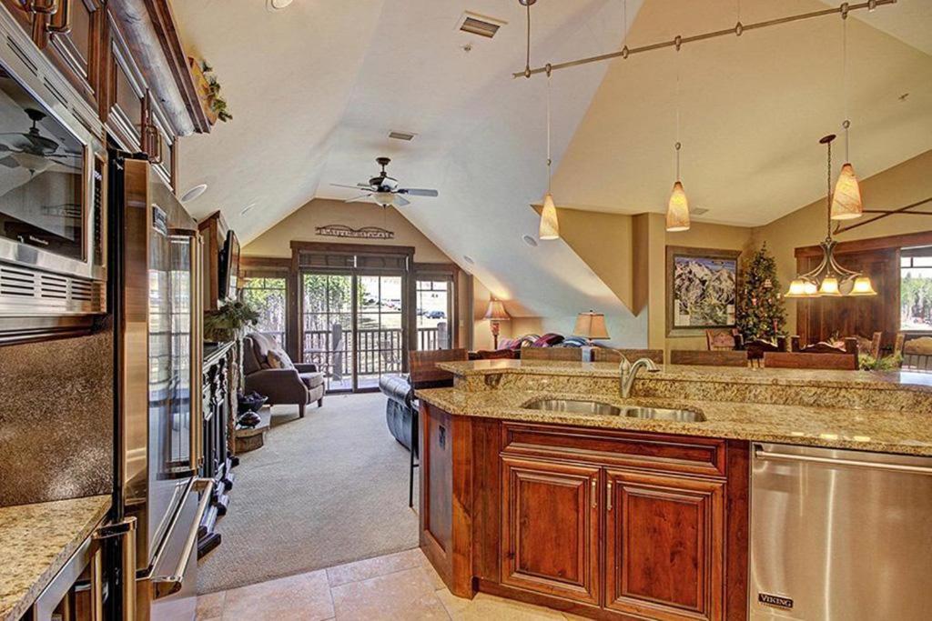 | Crystal Peak Penthouse