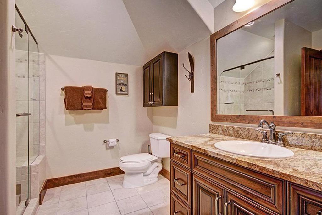 | Crystal Peak Penthouse