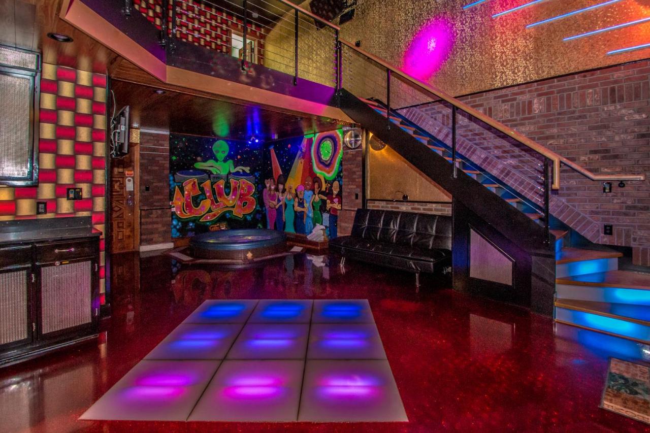 | Adventure Suites