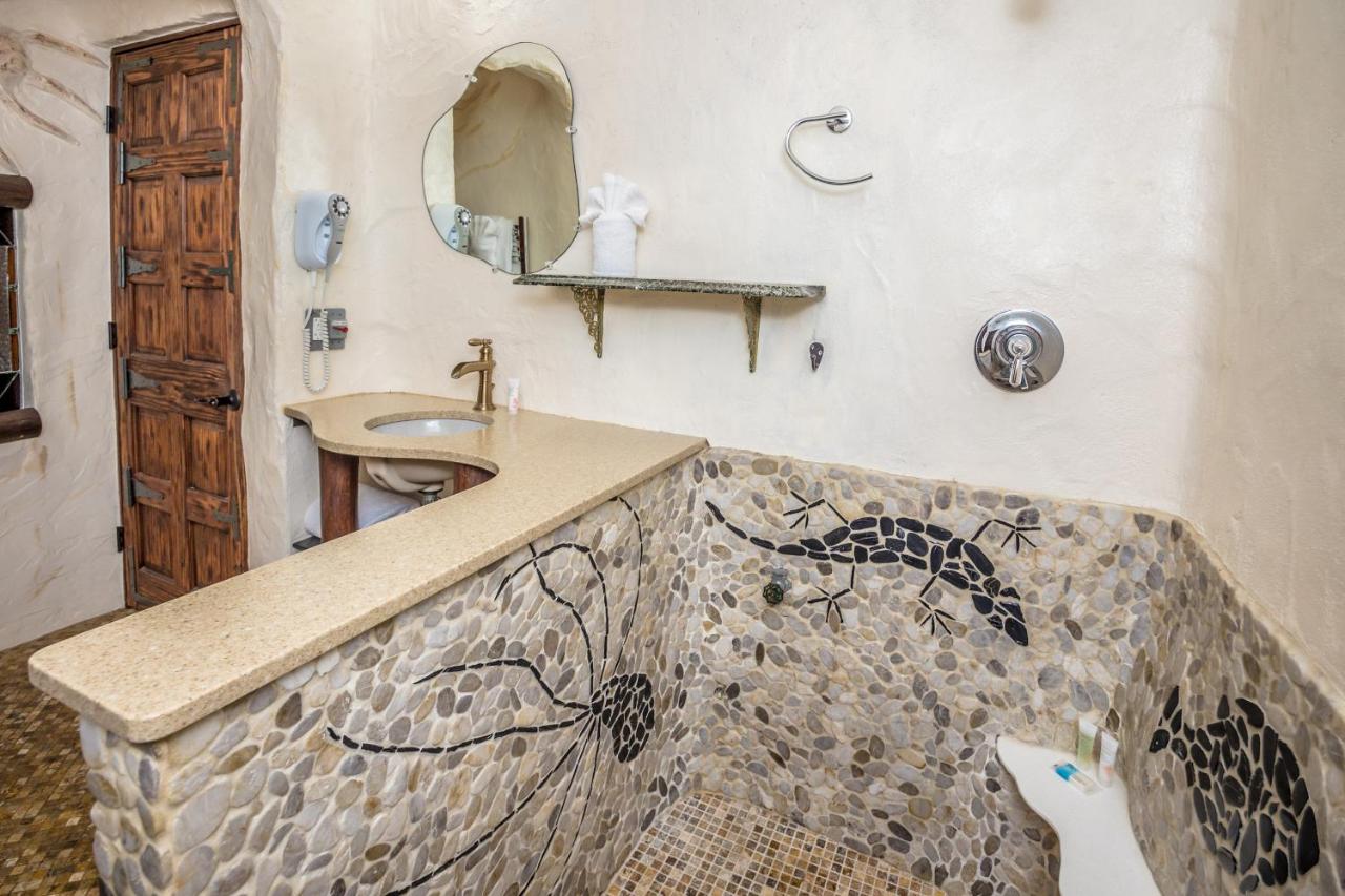  | Adventure Suites