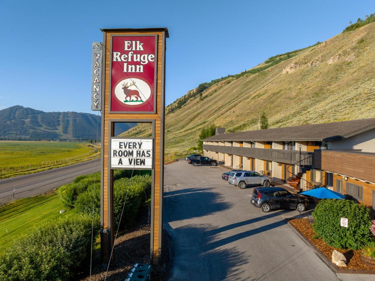  | Elk Refuge Inn