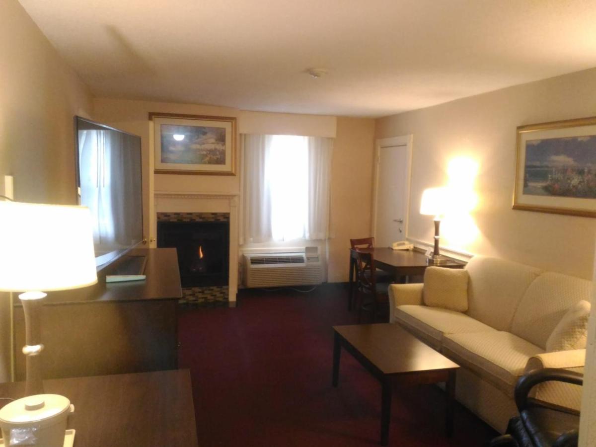  | Fireside Inn & Suites Portland