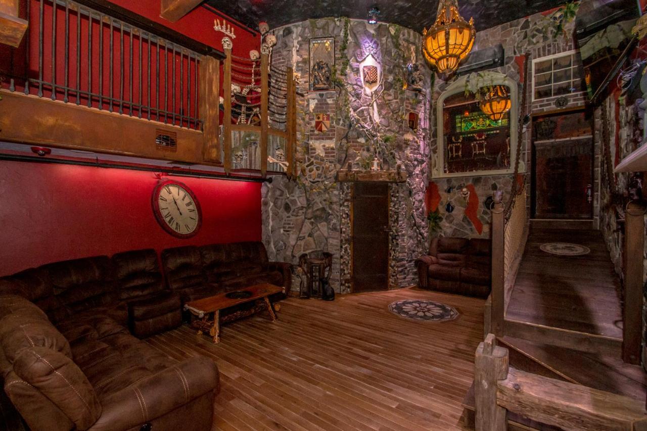 | Adventure Suites