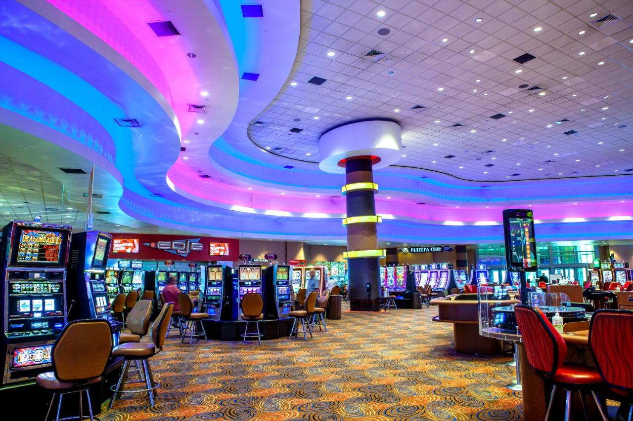 | Bally's Quad Cities Casino & Hotel