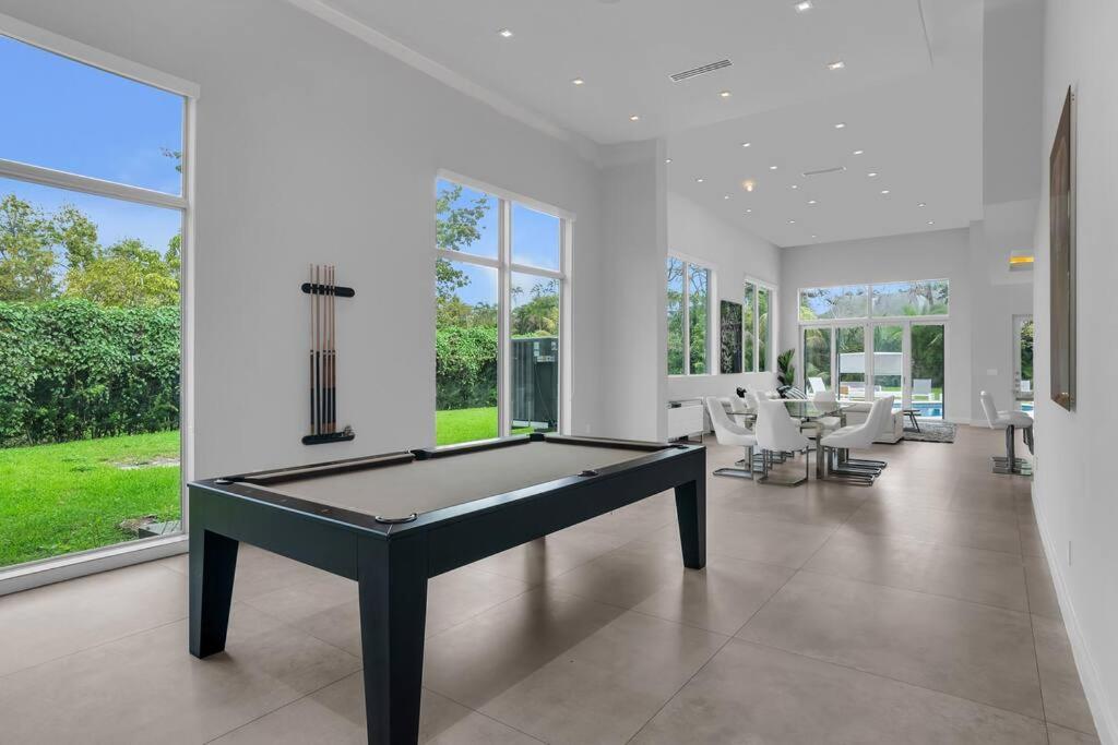 | Ultimate Miami Luxury Vacation Mansion