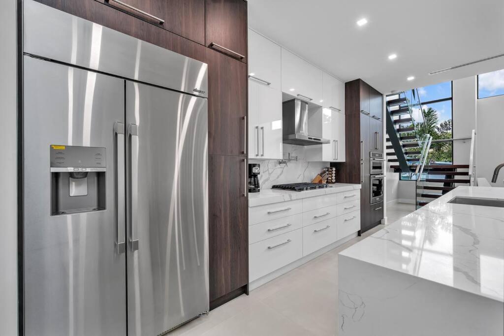 | Modern Utra Luxury House