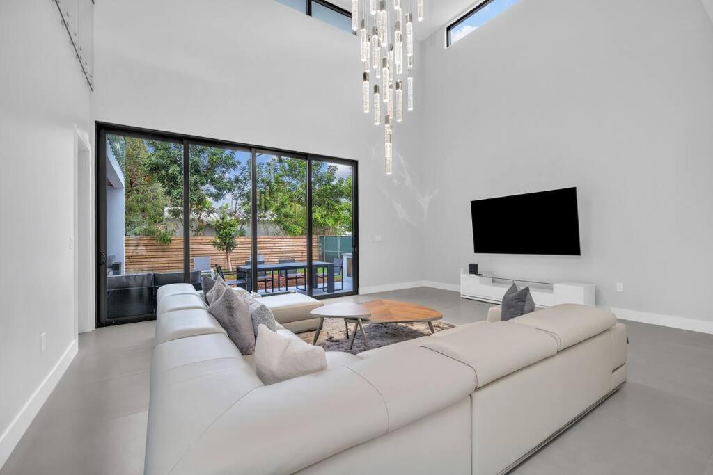 | Modern Utra Luxury House
