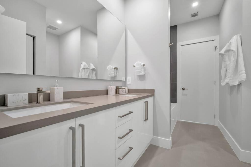 | Modern Utra Luxury House