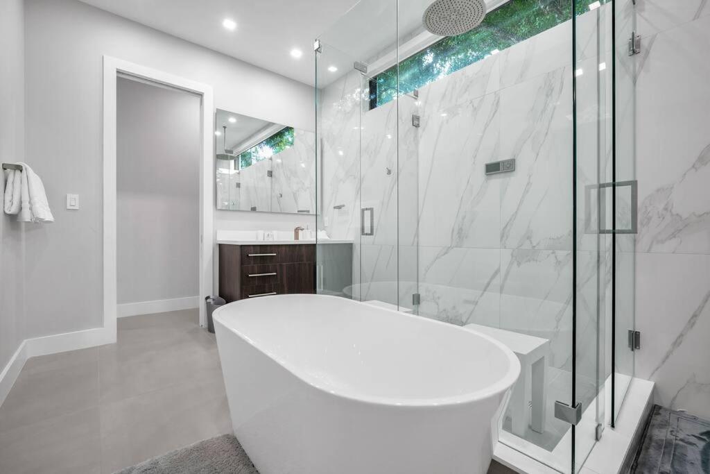 | Modern Utra Luxury House