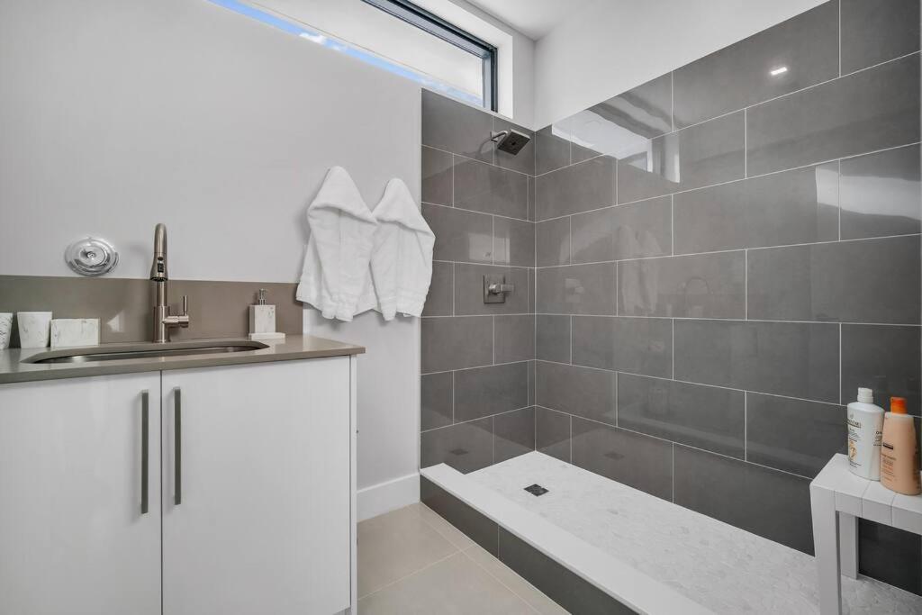 | Modern Utra Luxury House