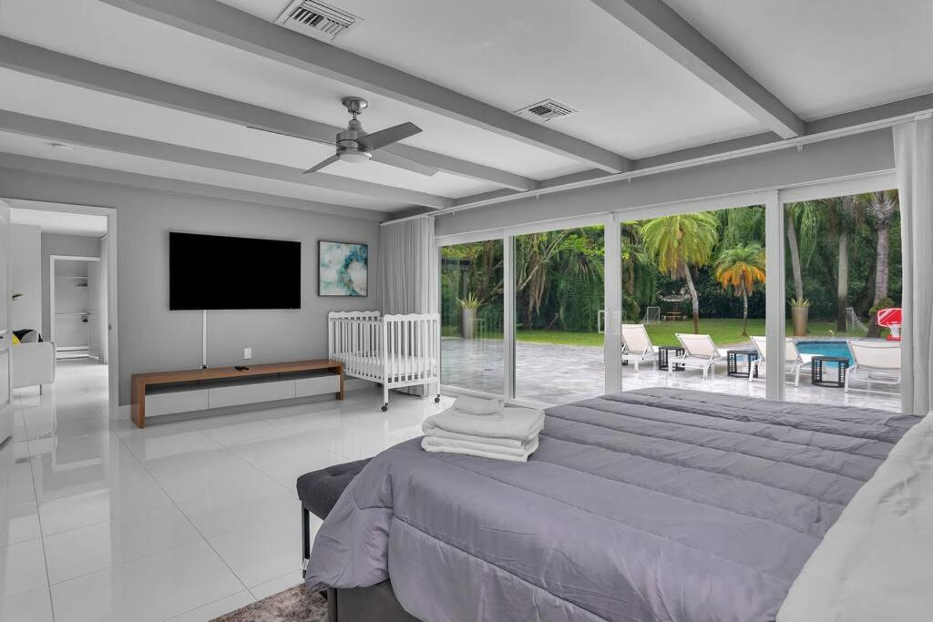 | Majestic Lush Miami Villa