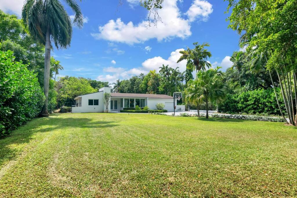 | Majestic Lush Miami Villa