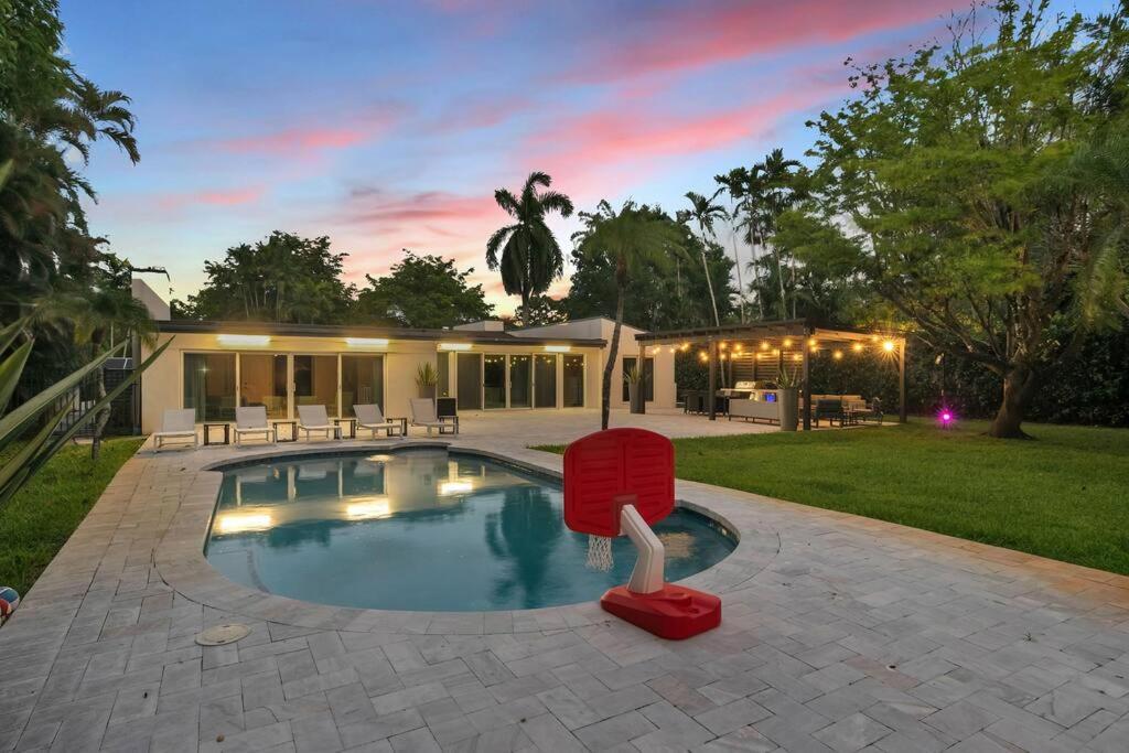 | Majestic Lush Miami Villa