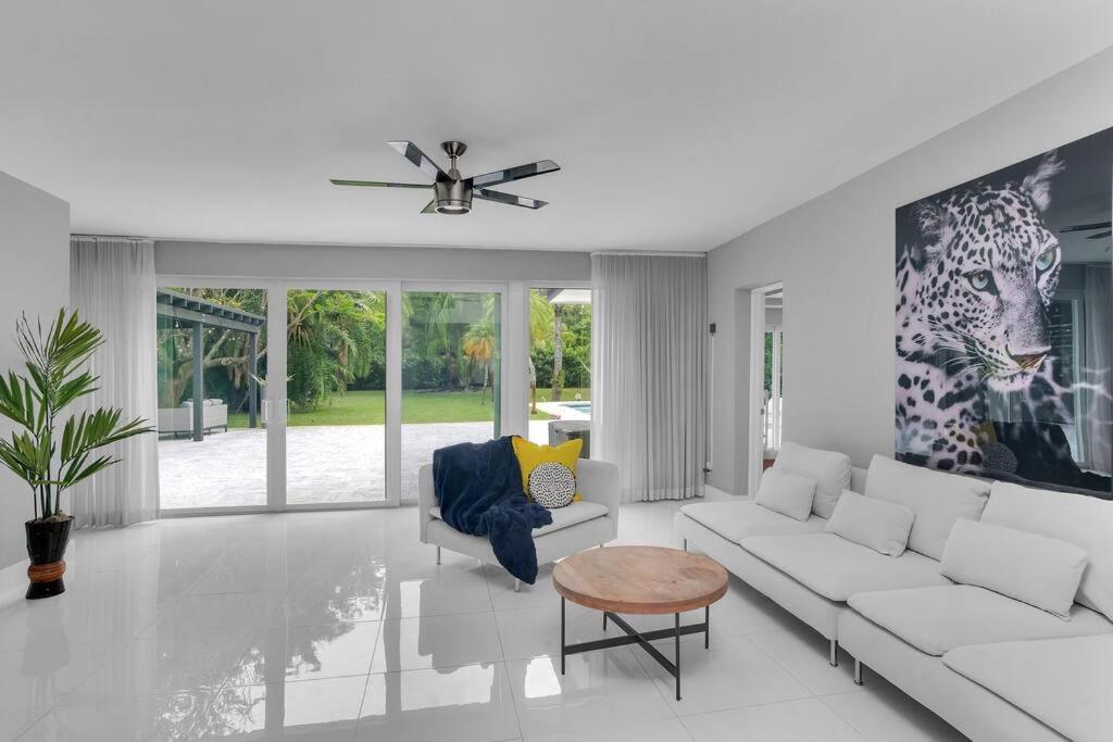  | Majestic Lush Miami Villa