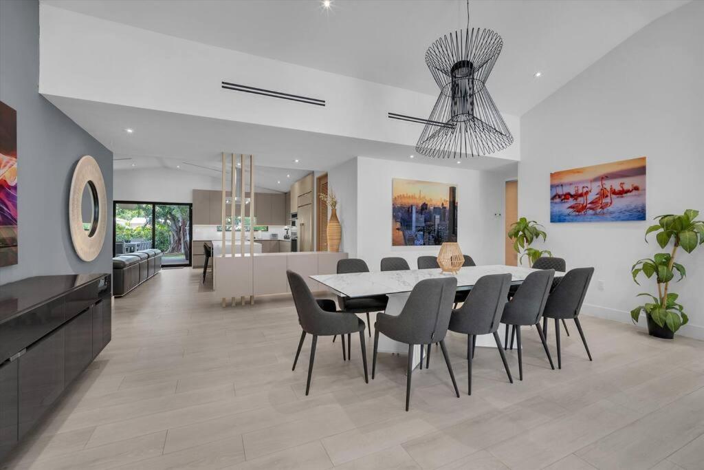 | Breathtaking Miami 5BR/3BA Villa w/ Heated pool!