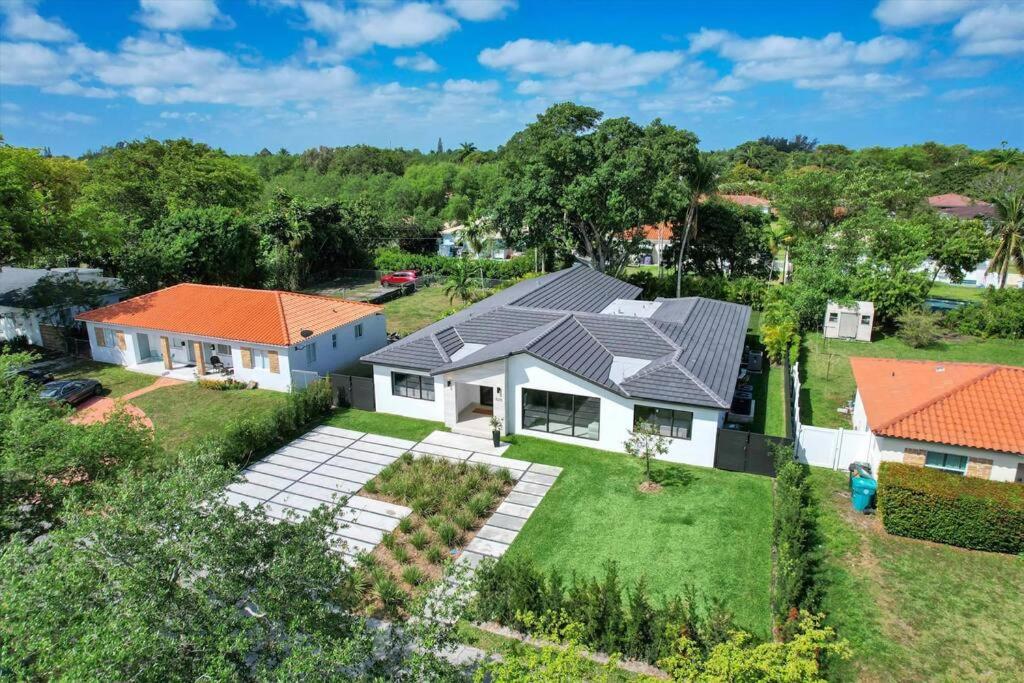 | Breathtaking Miami 5BR/3BA Villa w/ Heated pool!