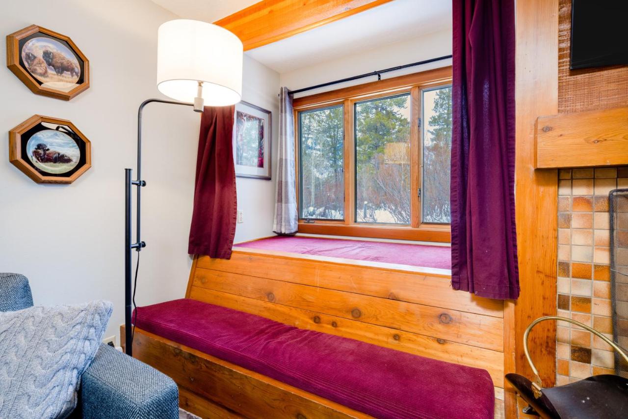 | 3614 Winterberry