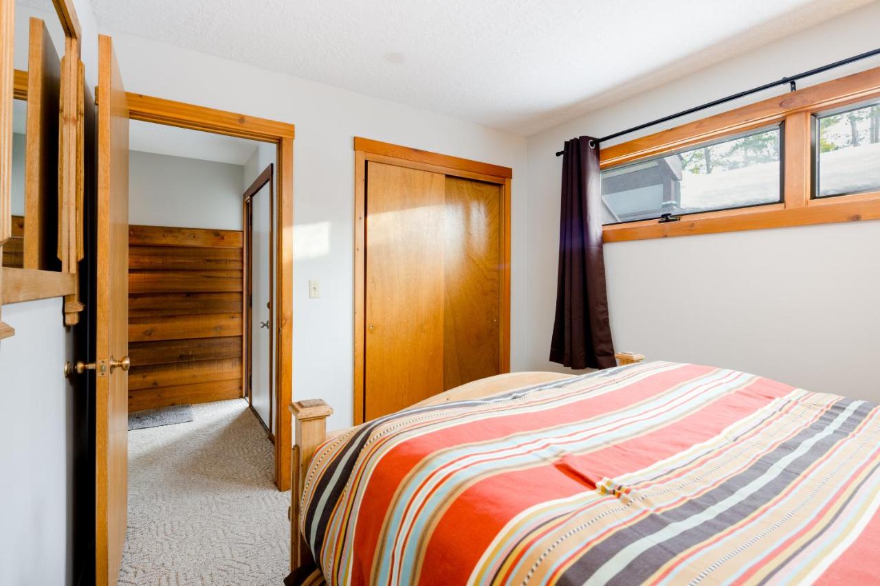 | 3614 Winterberry