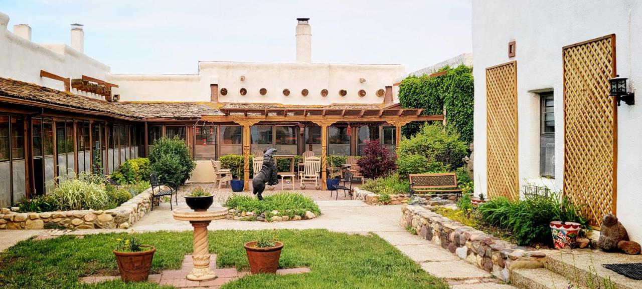 | Casa del Gavilan Historic Inn