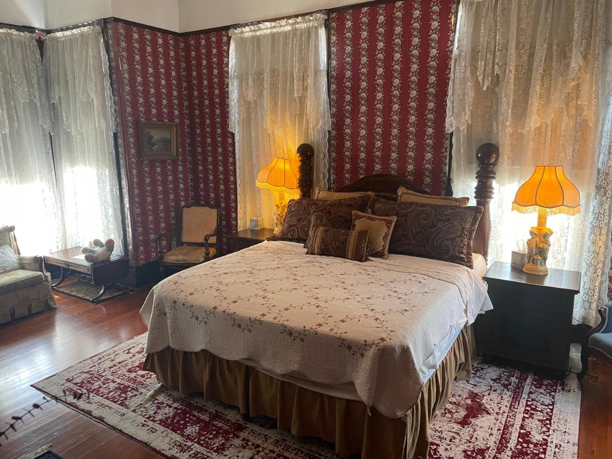  | Grand Gables Inn