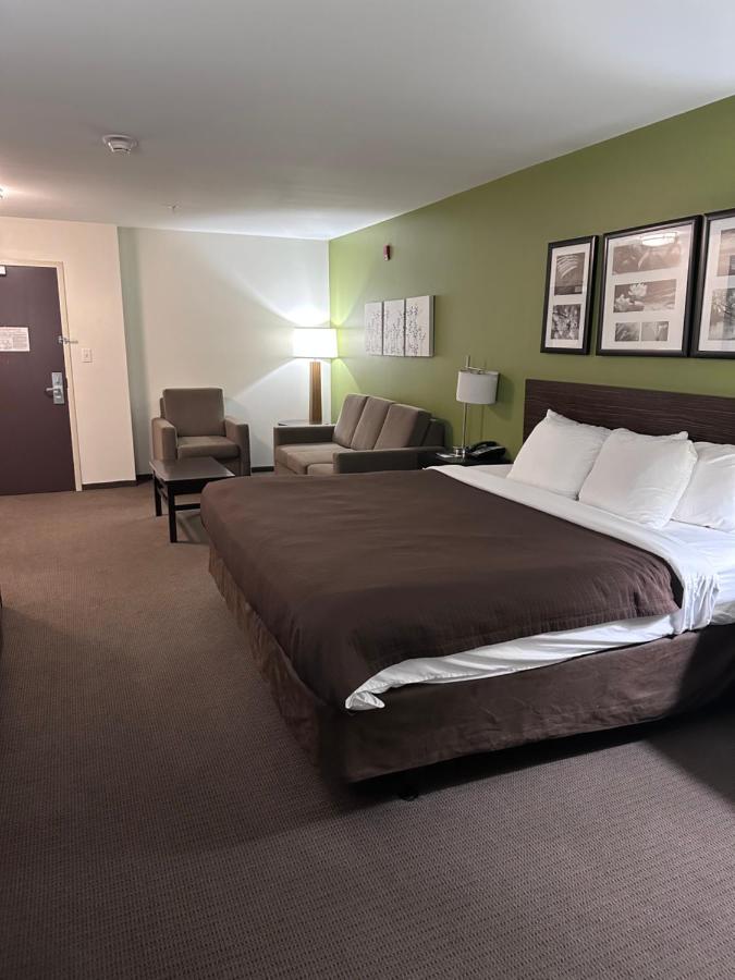 King Suite - Accessible/Non-Smoking at Sleep Inn & Suites Gulfport