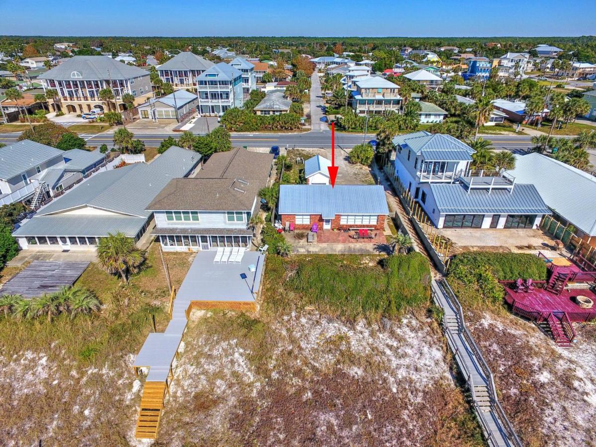  | Lotts of Sun - Beachfront, Pet-friendly, Single family home, Quiet, Gorgeous sunsets from patio!