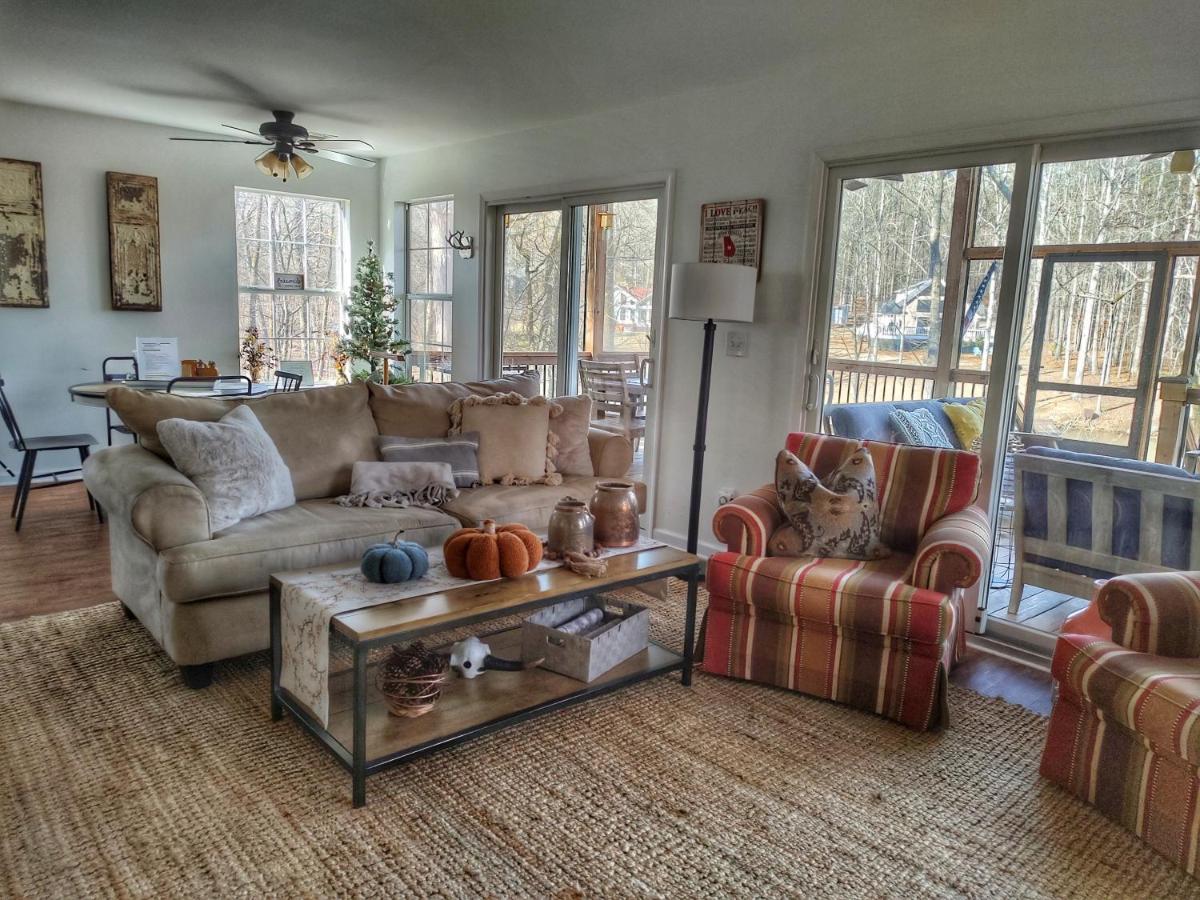 | Spectacular porch, just a few steps from the water