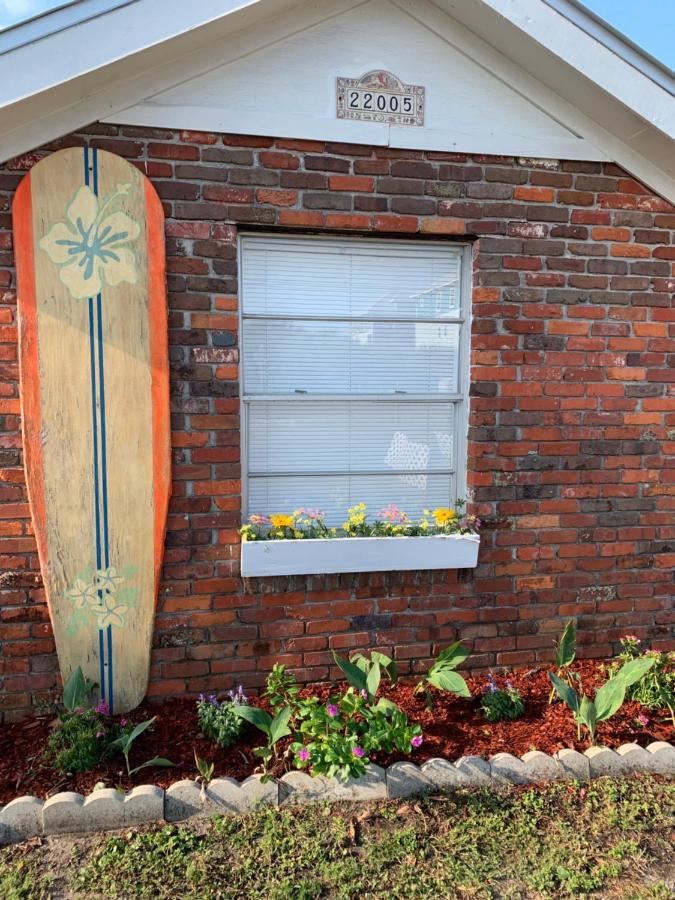  | Lotts of Sun - Beachfront, Pet-friendly, Single family home, Quiet, Gorgeous sunsets from patio!
