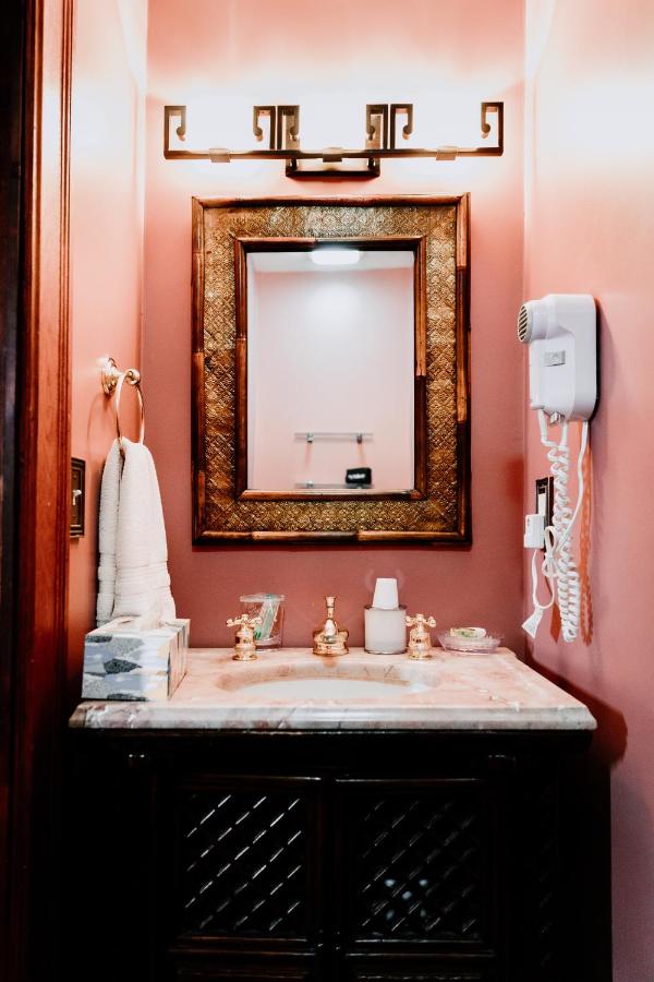  | 1897 Beekman House Bed and Breakfast