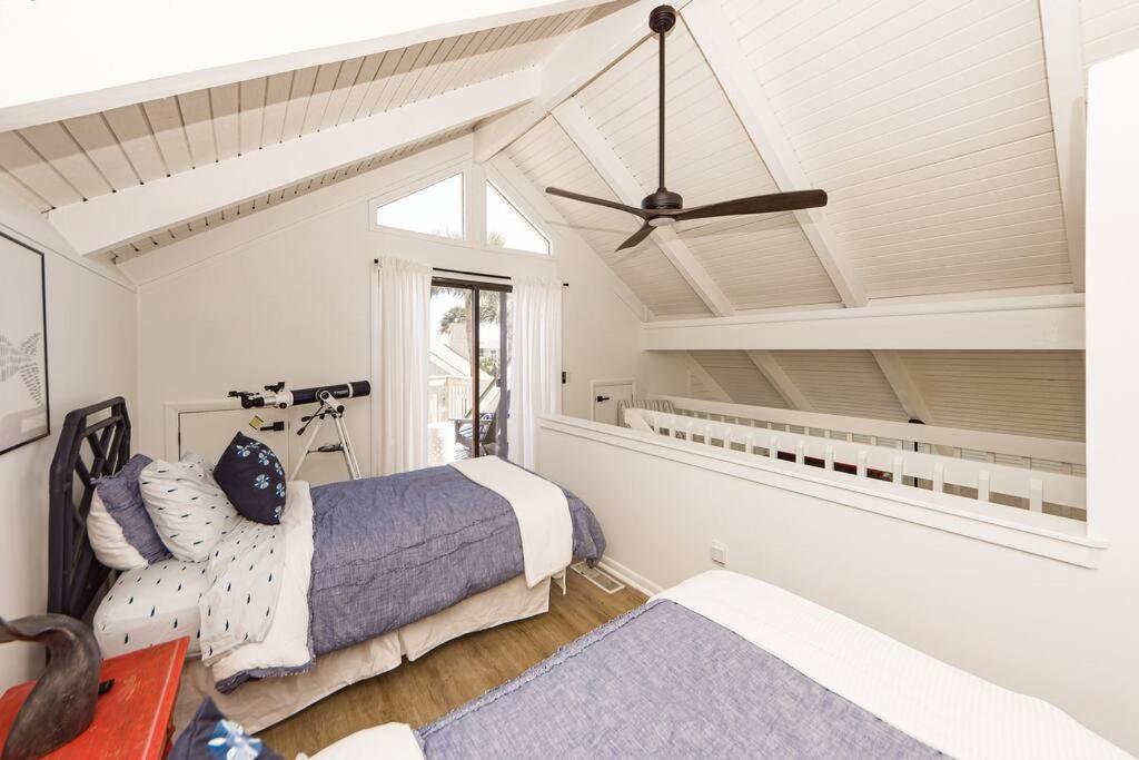 | Renovated Cottage Within Walking Distance to Beach