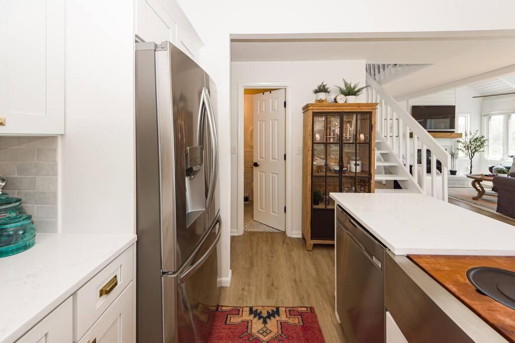 | Renovated Cottage Within Walking Distance to Beach