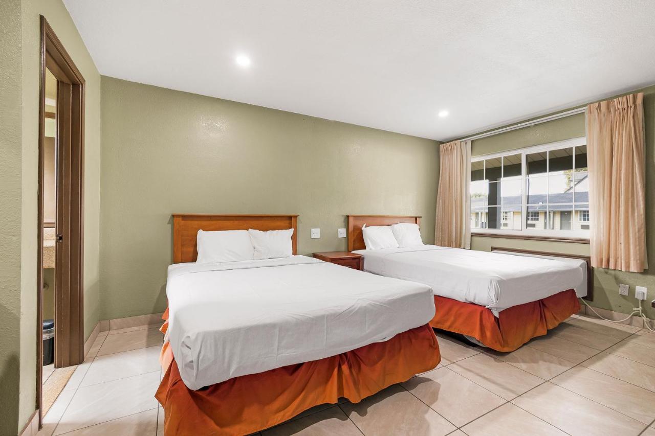 | Safari Inn - Chico