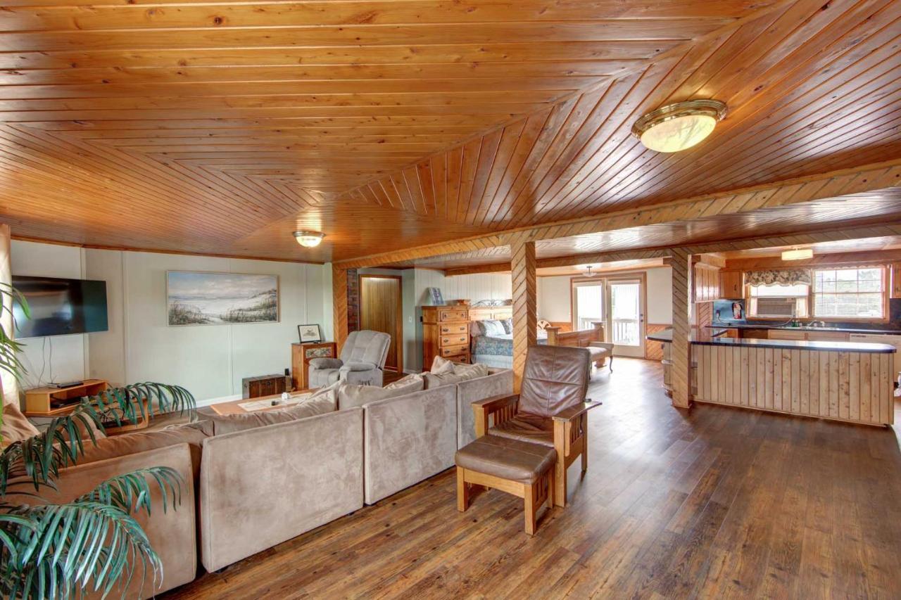One-Bedroom Apartment at Blackbeard's Lodge