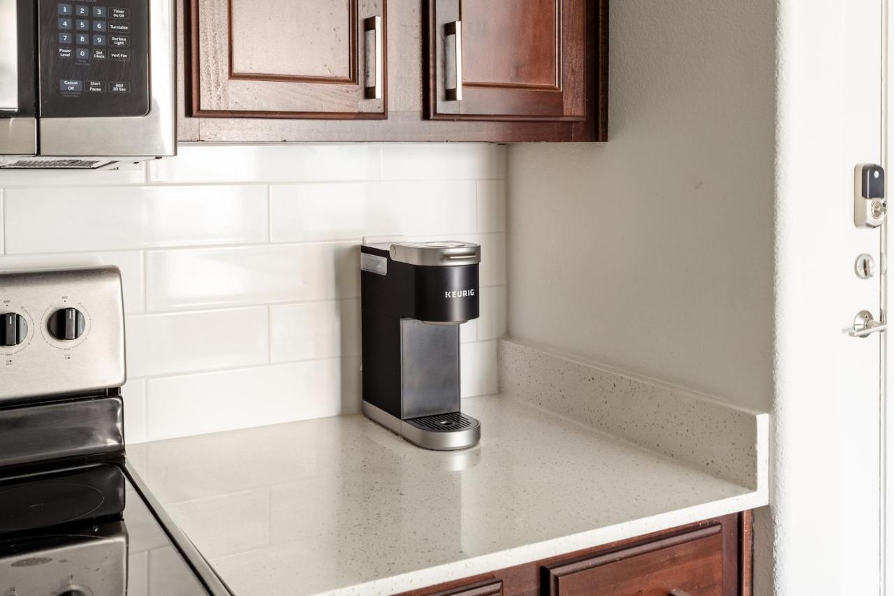 Two-Bedroom Apartment (Self Check-in with Virtual Front Desk) at Kasa Frisco Bridges Dallas