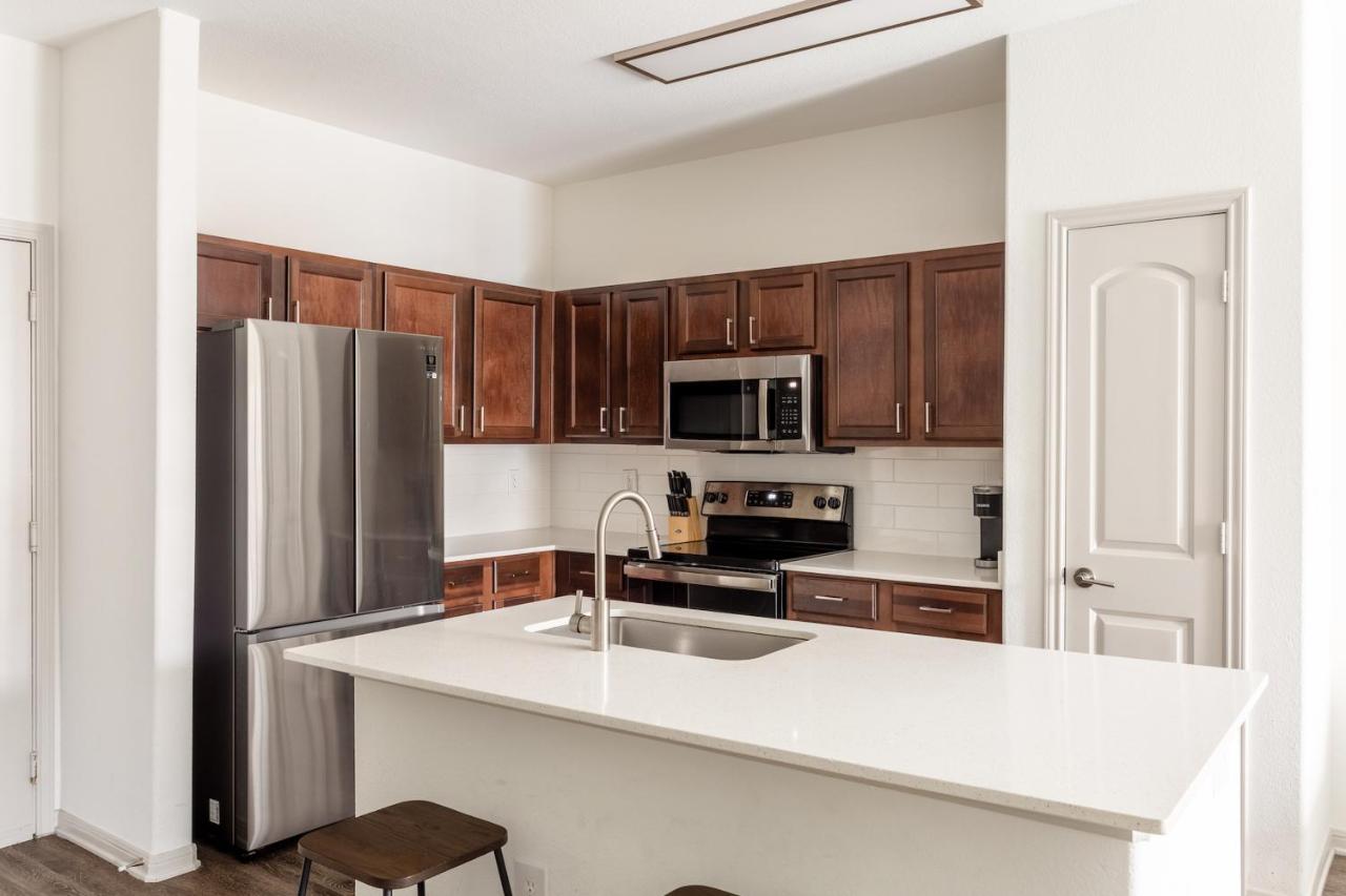 One-Bedroom Apartment (Self Check-in with Virtual Front Desk) at Kasa Frisco Bridges Dallas