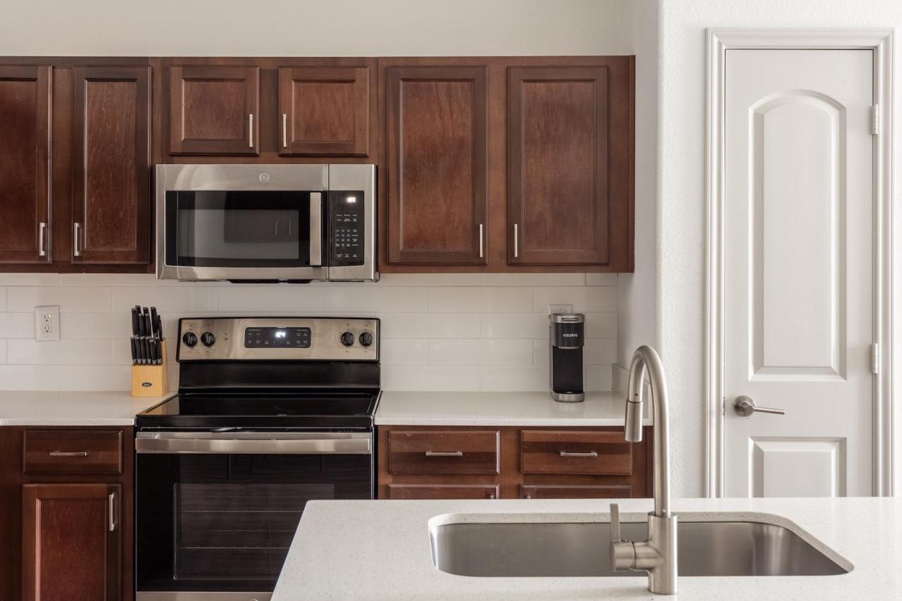 One-Bedroom Apartment (Self Check-in with Virtual Front Desk) at Kasa Frisco Bridges Dallas