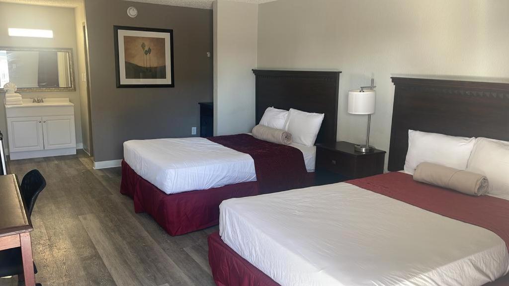| La Casa Inn New Port Richey Gulf Beach US-19