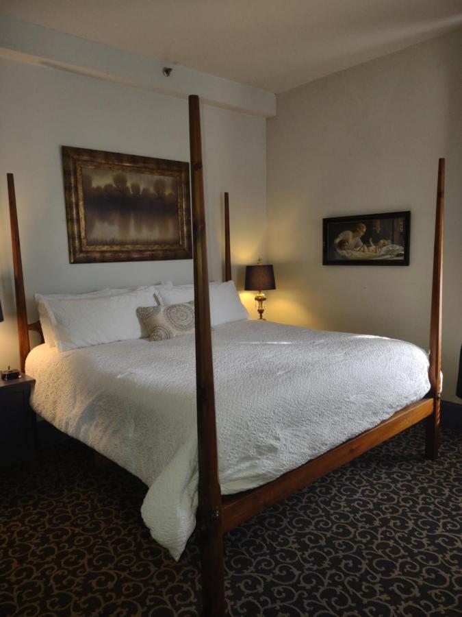 | The Lafayette Inn