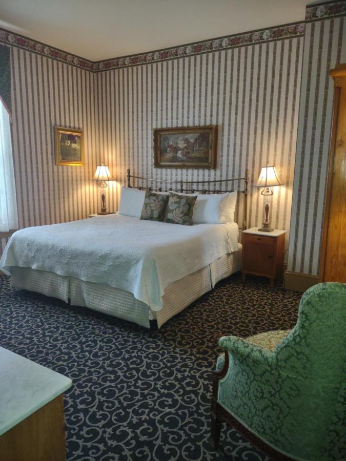 | The Lafayette Inn