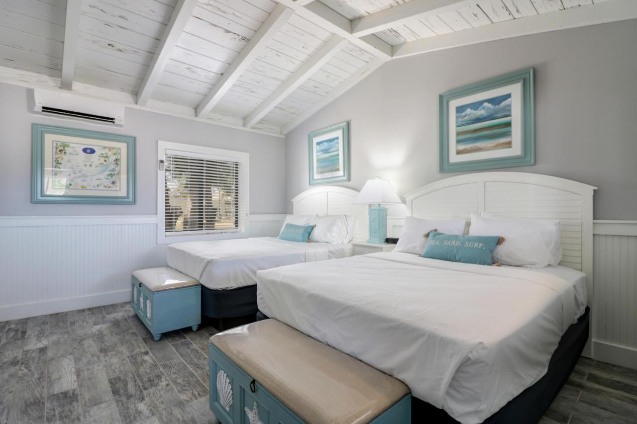 | Fiesta Key RV Resort Premium Room 3
