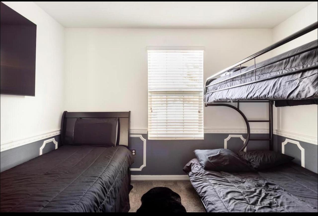| 3 Bedroom Luxury Home Near Ybor City/Downtown Area