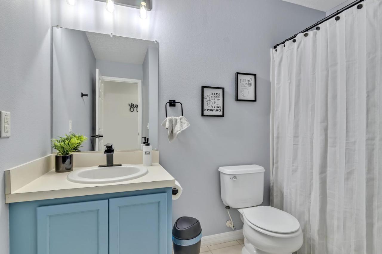 | Ellas Blue House is centrally located