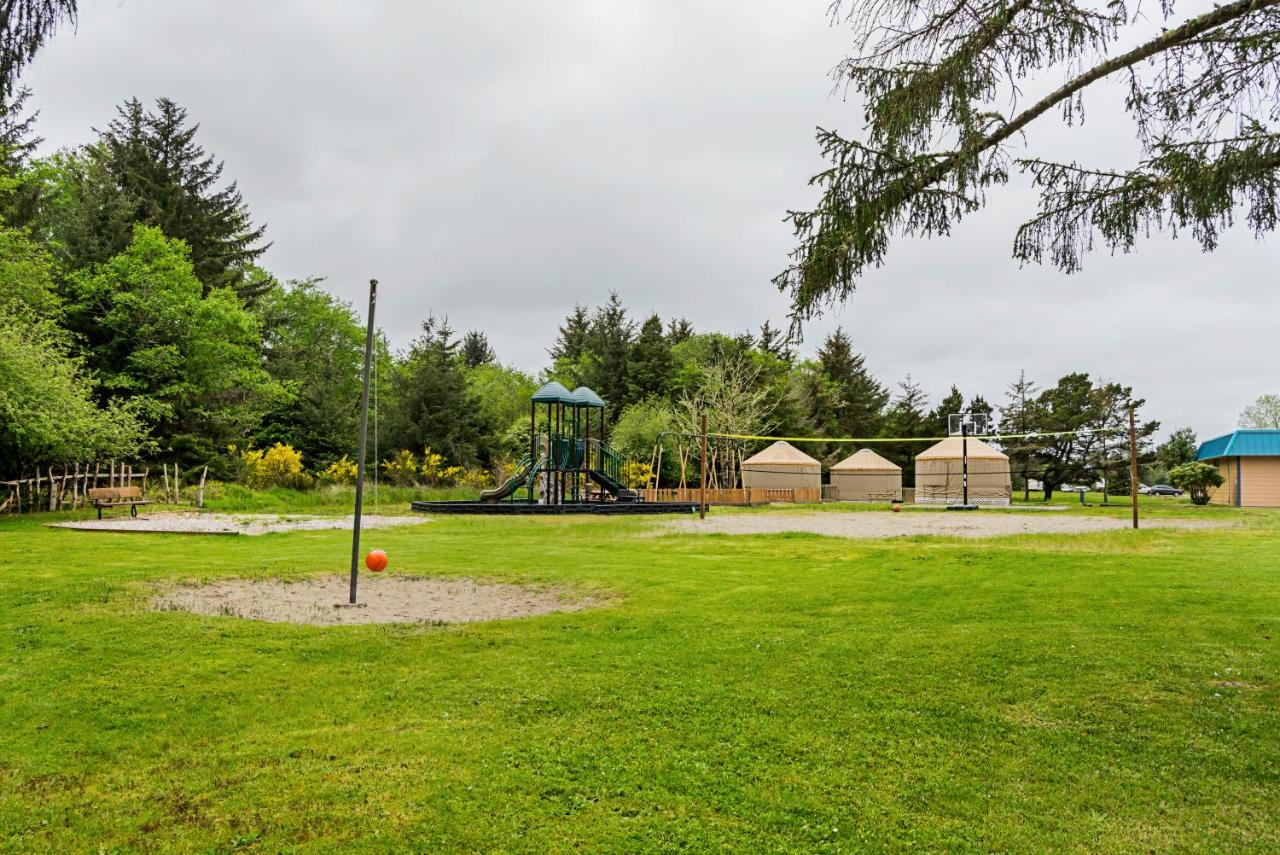  | Long beach Camping Resort Yurt 9