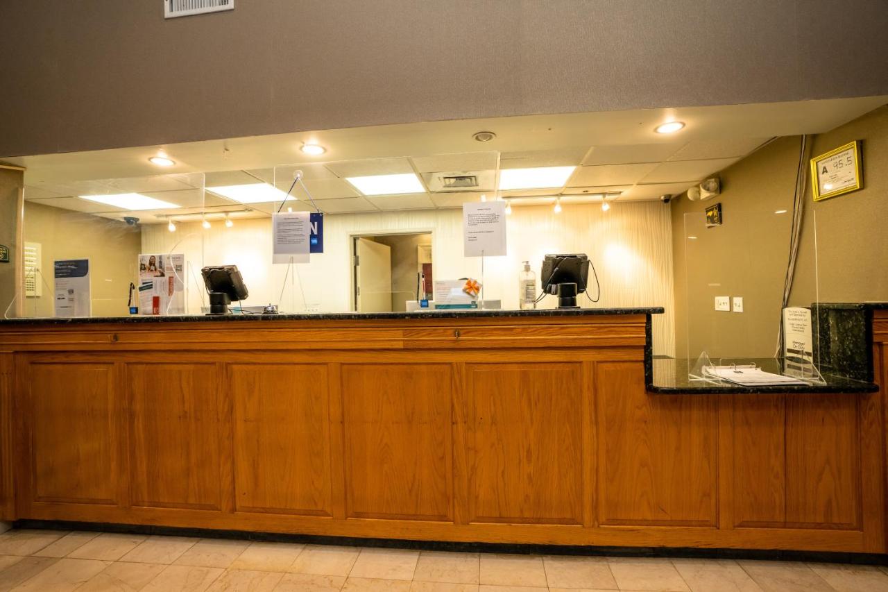 | Econo Lodge