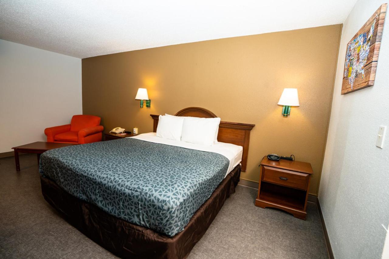 | Econo Lodge