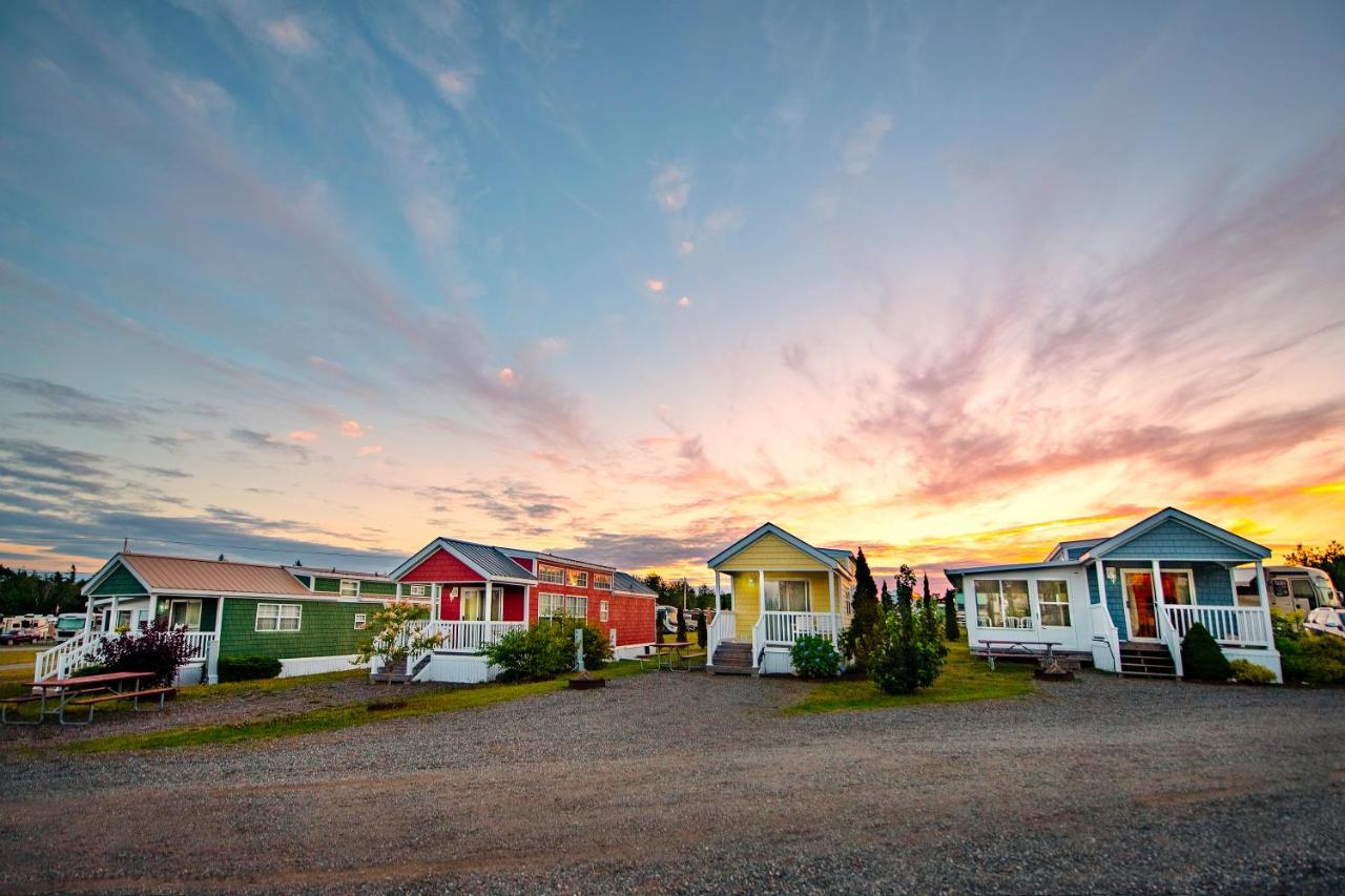 | Narrows Too Camping Resort Cabin 6