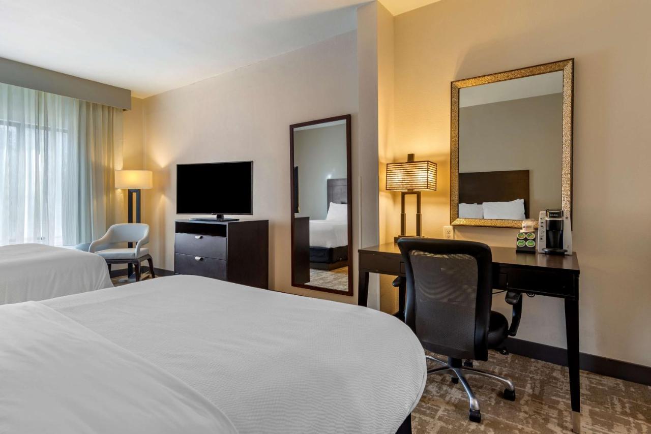 Queen Rooms with Two Queen Beds at Best Western Plus Dalton Inn